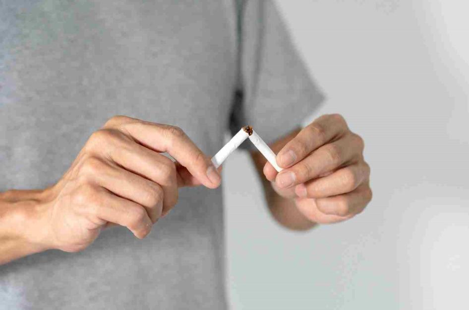 Can approach bias modification help people quit smoking